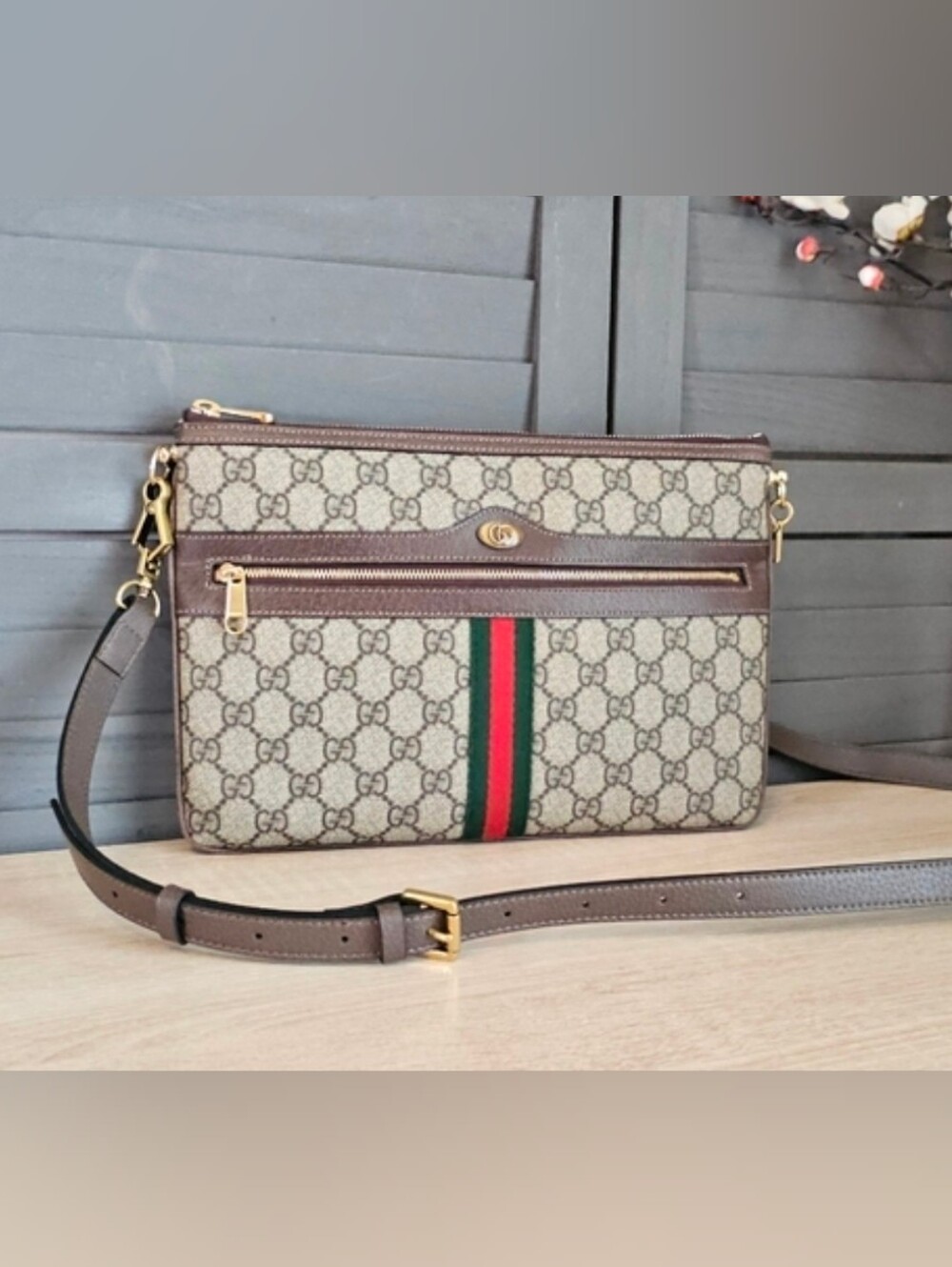 GUCCI Ophidia Medio Supreme Pouch Crossbody